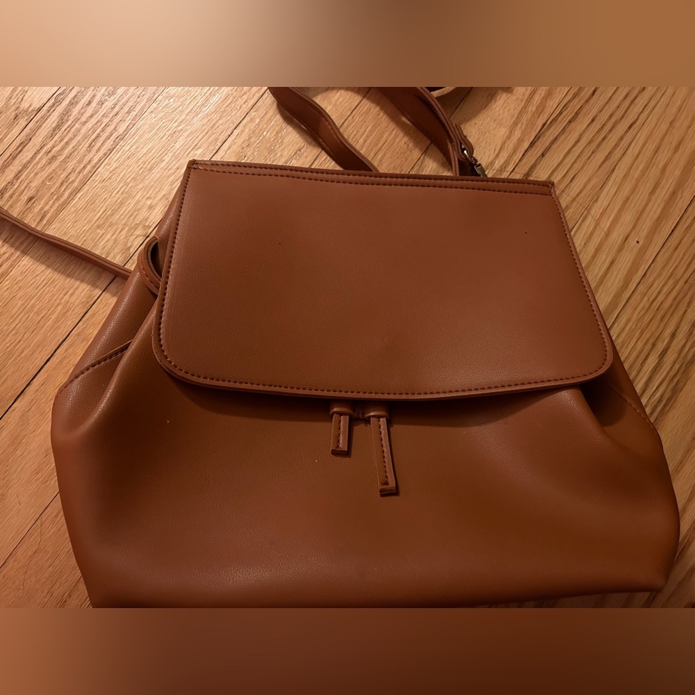 Brown crossbody bag.